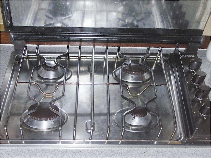 17_Galley_-_Stove
